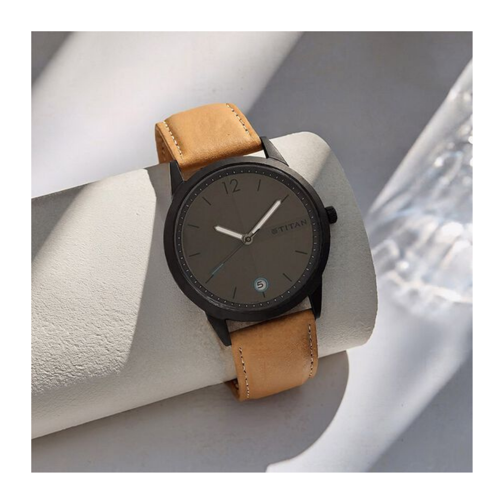 Titan Men's Timeless Style Watch: Refined Anthracite Dial and Lather Strap 1806NL01